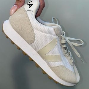 Veja sneakers women 7